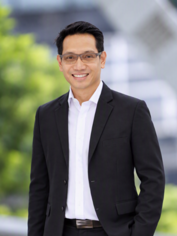 คุณกิตติคุณ ถาวรานันต์